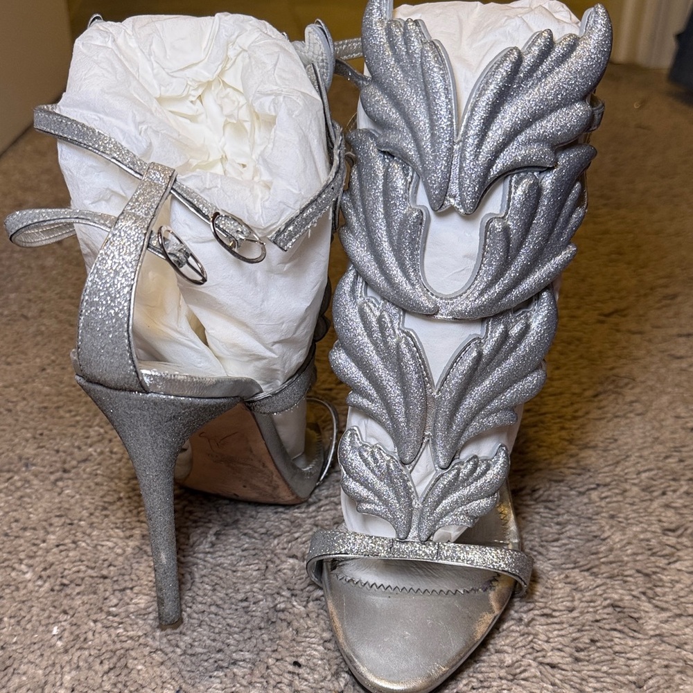Elegant Silver Glitter Giuseppe Heels